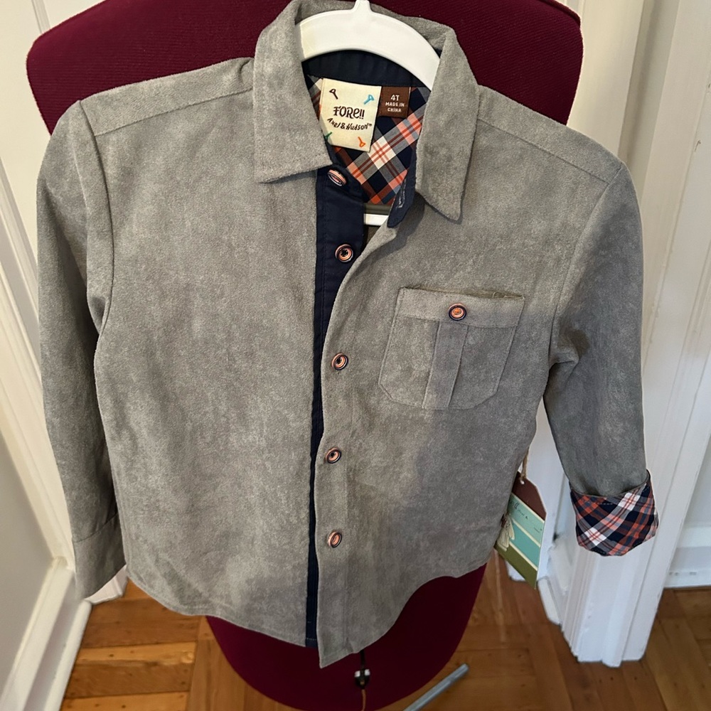 Axel & Hudson boys size 4T gray suede shirt